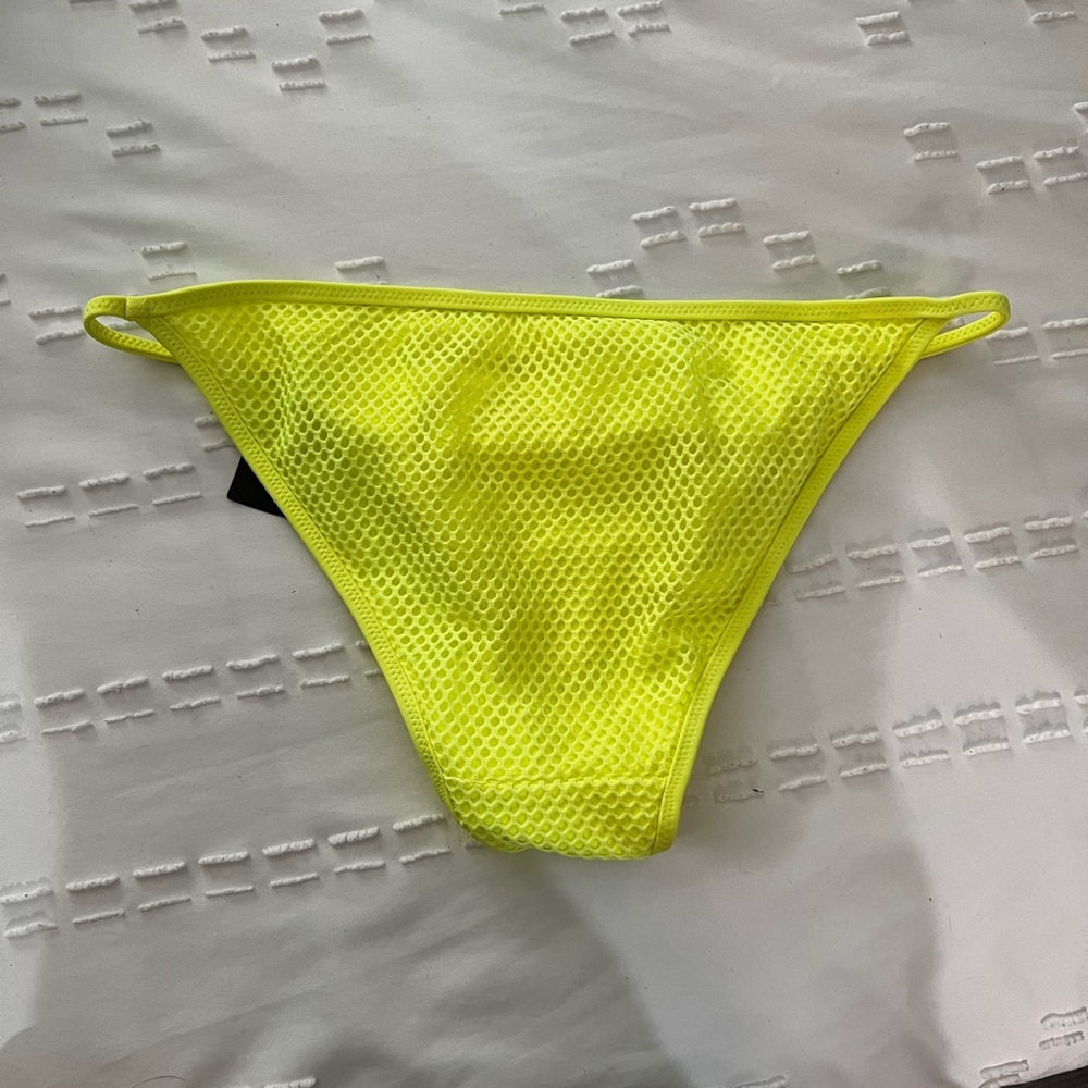 Bikini bottoms